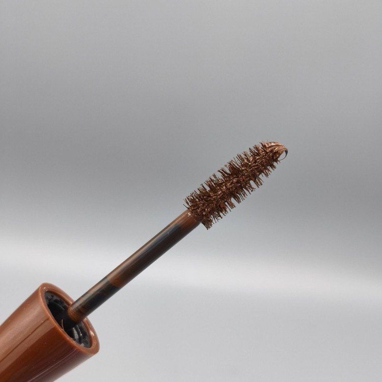 ریمل حجمدهنده قهوهای آرت اسکین مدل Falsies